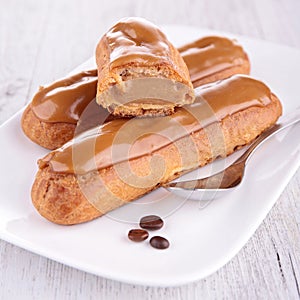 Coffee eclair