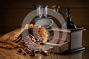 Coffee grinder with coffee bean