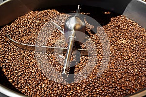 Coffee roaster machines