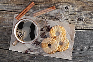 Coffee with shortbread cookies