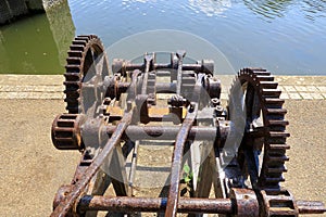 Cog wheels and levers for pulling boats off the water