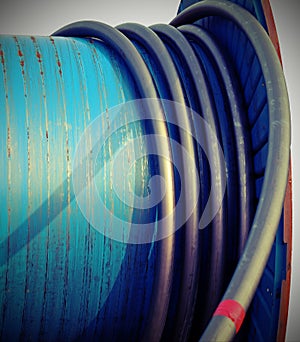 coil for laying electrical cables or fiber optic