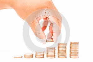 Coins in finger and row stacks them