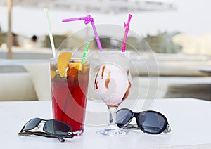 Coktails in the open air cafÃÂ©