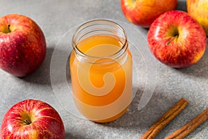 Cold Refreshing Apple Cider