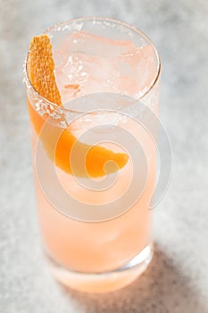 Cold Refreshing Salty Dog Cocktail