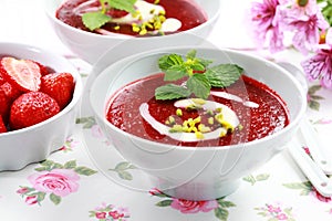 Cold strawberry soup for summer