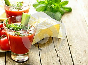 cold tomato gazpacho soup