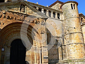 Colegiata de Santa Juliana, Santillana del Mar ( Spain )