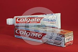 Colgate Max White toothpaste