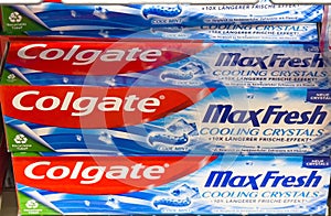 Colgate maxfresh cooling crystals toothpaste packaging displayed on store shelf