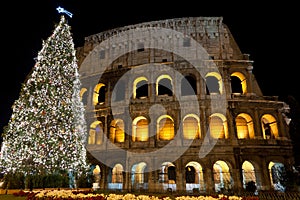 Coliseum and Christmas img