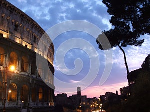 Coliseo de acuerdo a noche 