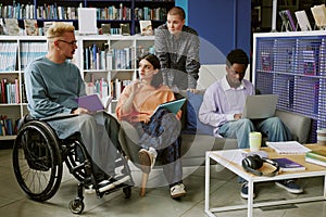 Collaborating in Modern Library Environment with Diverse Students