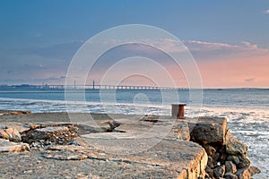 The collapsed wharf and bridge