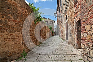 Colle di Val d`Elsa, Siena, Tuscany, Italy: ancient alley in the photo