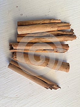 cinnamon sticks