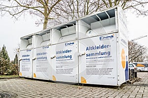 Collection container for old clothes