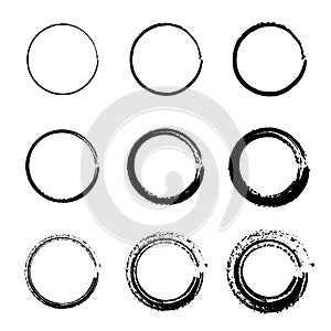 Collection of Round. Vector grunge round shapes. Doodle circles for design elements.