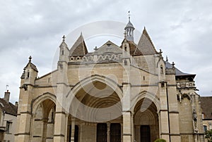 Collegiale church Notre-Dame de Beaune. Beaune, France