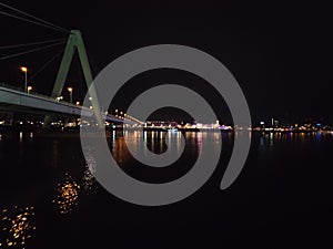 Colognes Rhine at night