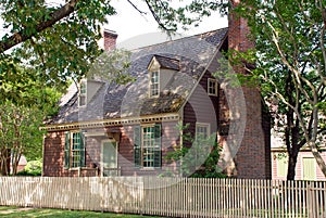 Colonial Home 90 photo