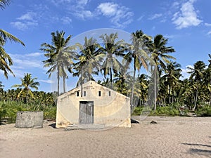 Colonial House on Ilha dos Porcos near Tofo