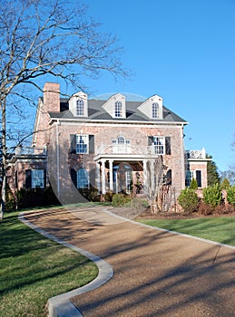 Colonial Luxury Home 30