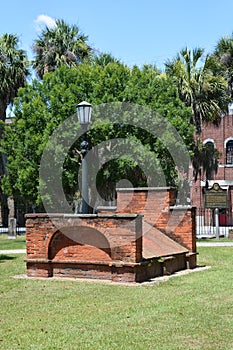 Colonial Park Cemetery