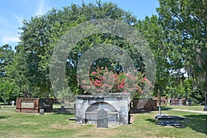 Colonial Park Cemetery