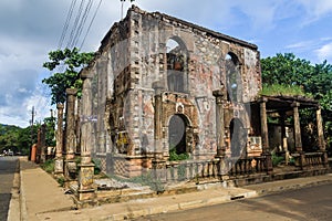 Colonial ruin