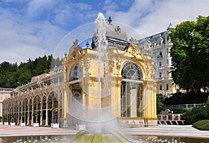 Kolonáda mariánskej kúpele 