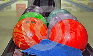 Color balls at portal