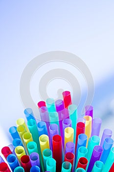 Color drinking straws