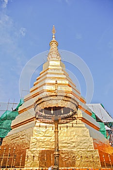 Color gold pagoda