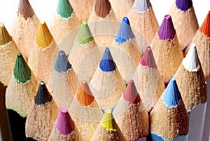 Macro detalle de un conjunto de lápices de color
