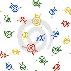 Color Target with arrow icon isolated seamless pattern on white background. Dart board sign. Archery board icon