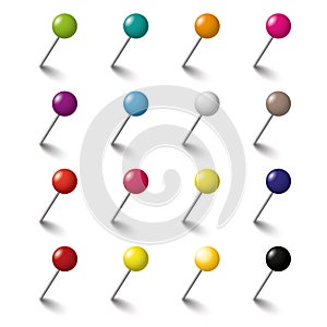 16 Colored Tacks Set