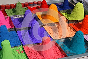 Colored tika powder