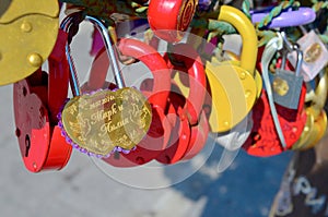 Colored wedding locks