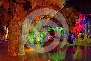 Barvitý jeskyně a podzemní, jih z 