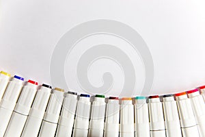 Colorful Felt-Tip Pens or markers and a blank paper