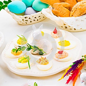 A colorful and festive Easter table decoration