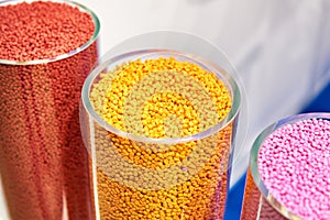 Colorful plastic granular polymer