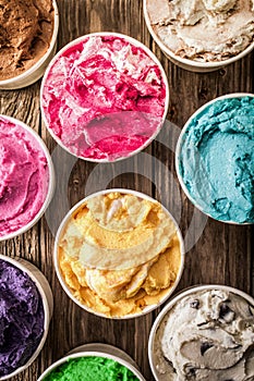 Colorful tubs of Italian ice cream