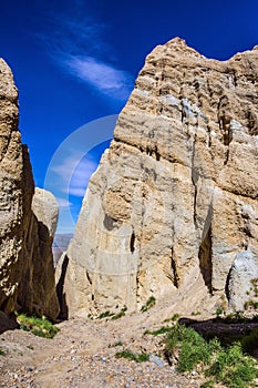 Colossal outliers - Clay Cliffs