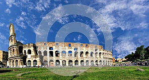 Colosseo day