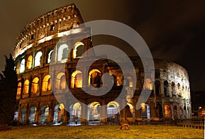 Colosseo at night, Rome photo