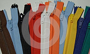 Coloured zipper