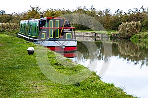 Colourful narrow boat on the Grand Union Canal